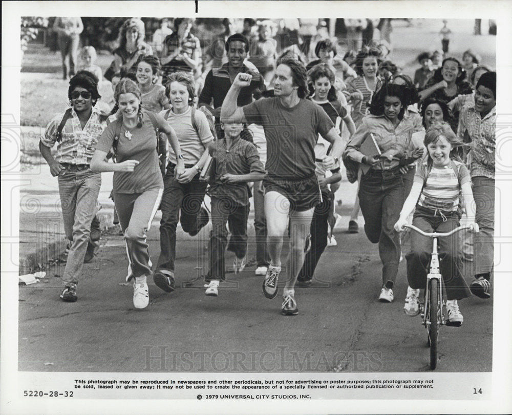 1979 Press Photo Michael Douglas in &quot;Running&quot; - Historic Images