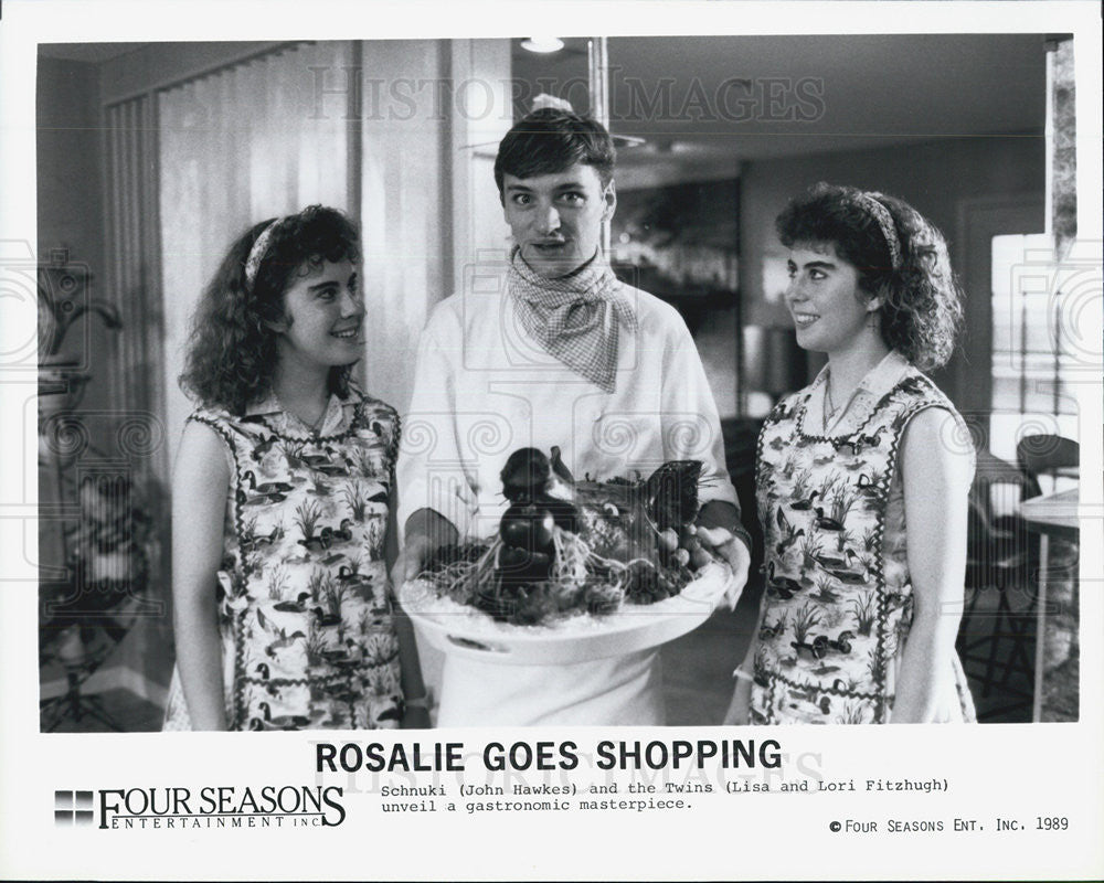 1989 Press Photo Lisa &amp; Lori Fitzhugh in &quot;Rosalie Goes Shopping&quot; - Historic Images