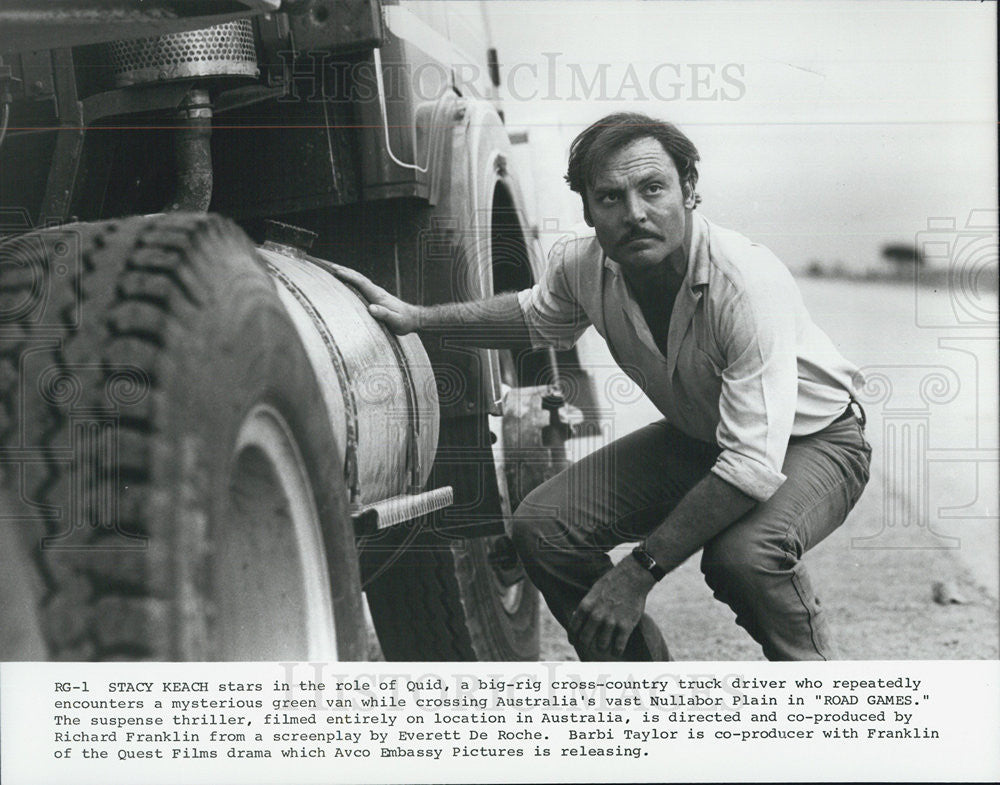 Press Photo Stacy Keach stars in &quot;Road Games&quot; - Historic Images
