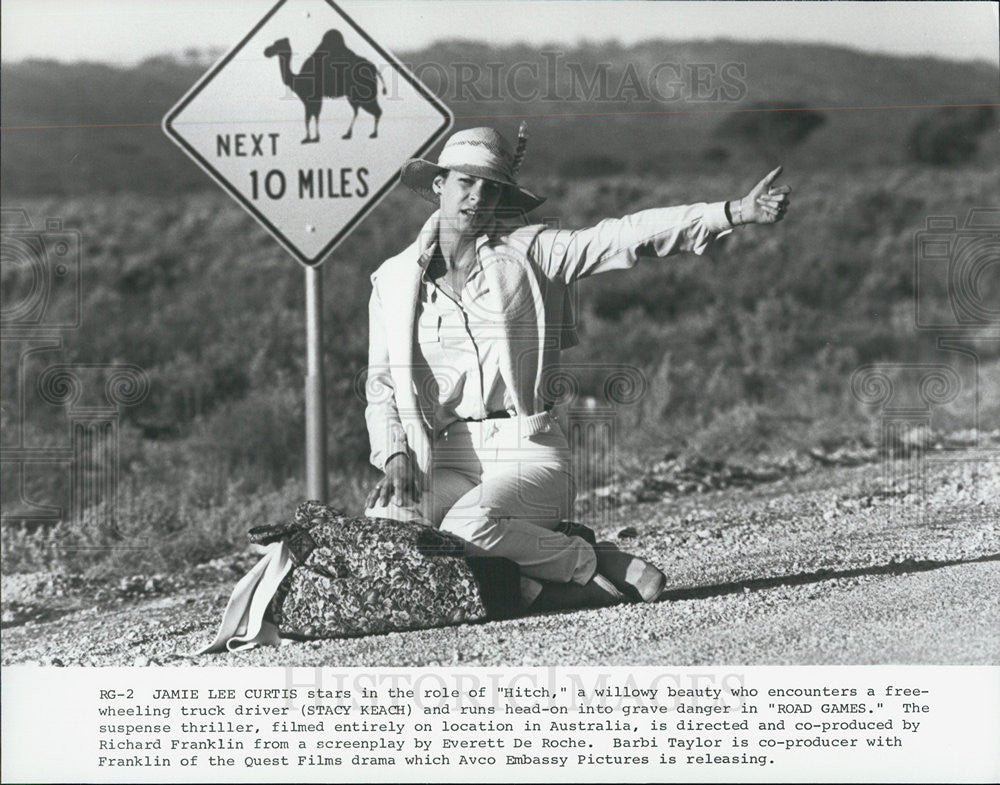 Press Photo Jamie Lee Curtis and Stacy Keach star in &quot;Road Games&quot; - Historic Images