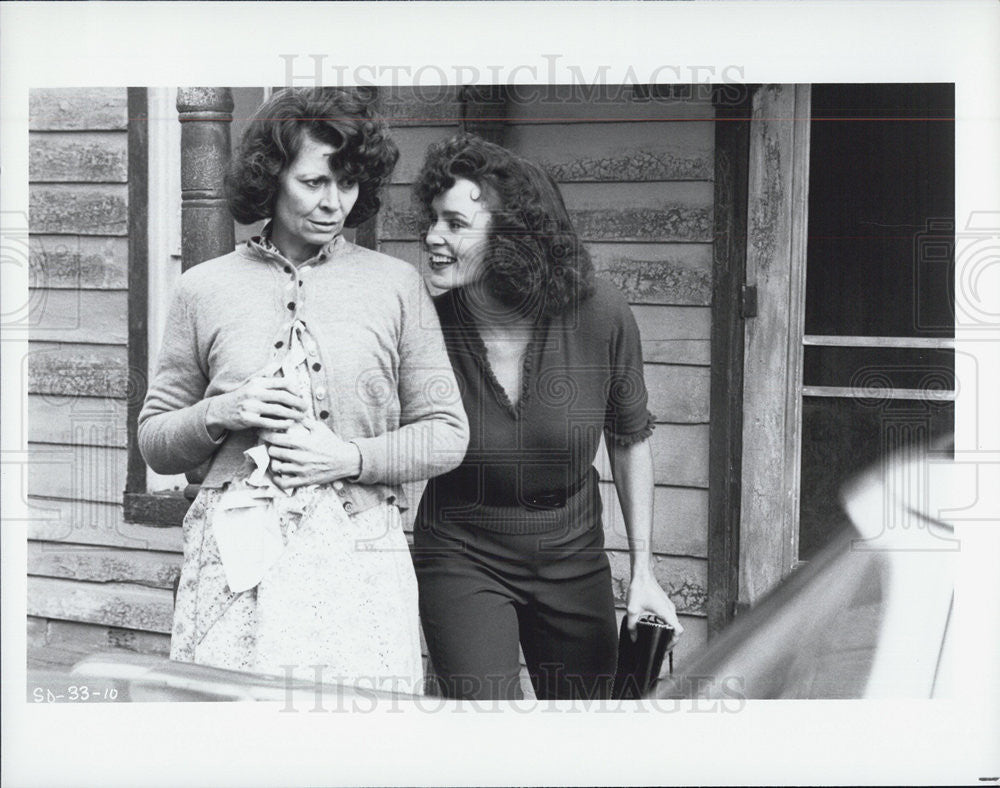 Press Photo Car ride - Historic Images