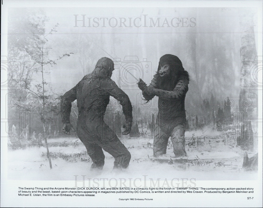 1982 Press Photo Dick Durdock in &quot;Swamp Thing&quot; - Historic Images