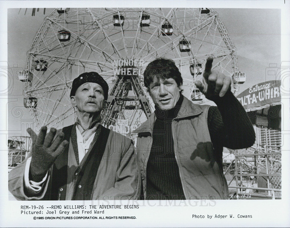 1985 Press Photo &quot;Remo Williams:The Adventure Begins&quot;Joel Grey &amp; Fred Ward - Historic Images