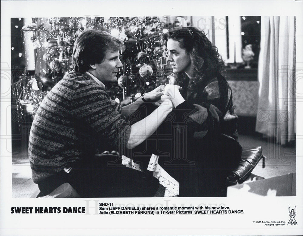 1988 Press Photo Actors Jeff Daniels, 
Elizabeth Perkins In &quot;Sweet Hearts Dance&quot; - Historic Images