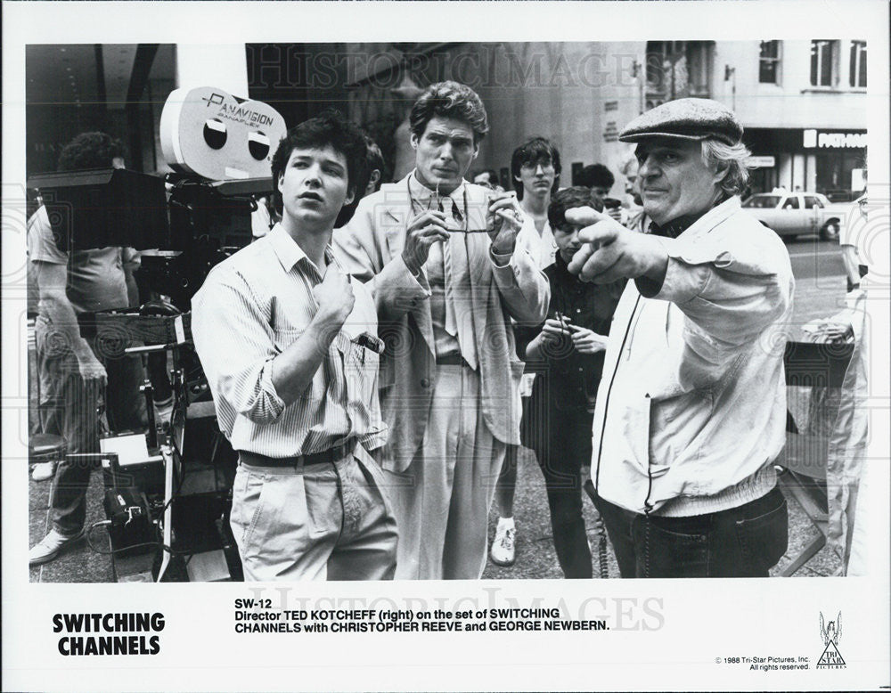 1988 Press Photo Director Ted Kotcheff of &quot;Switching Channels&quot; with Christopher - Historic Images