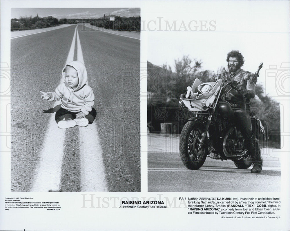 1987 Press Photo Actor T.J. Kuhn and Randall Cobb in &quot;Raising Arizona&quot; - Historic Images