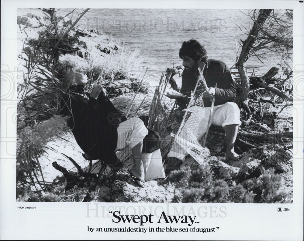 1974 Press Photo Scene from &quot;Swept Away&quot; - Historic Images