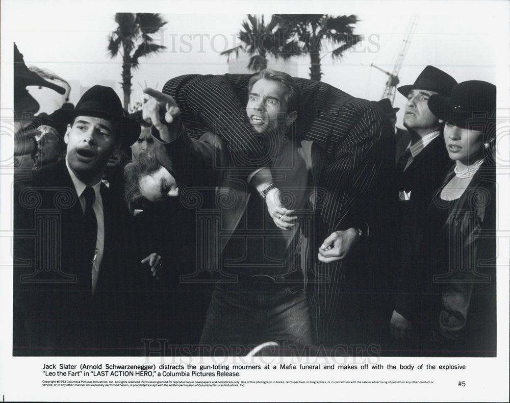 1993 Press Photo Arnold 
Schwarzenegger stars in &quot;Last Action Hero&quot; - Historic Images