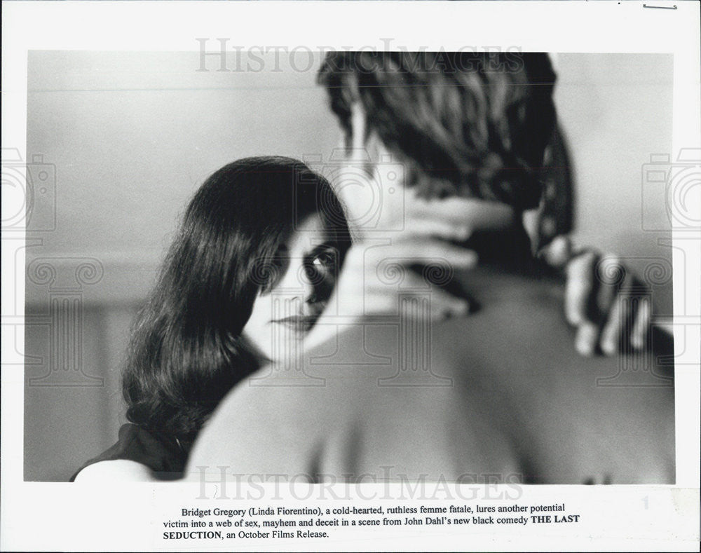 1994 Press Photo Linda Fiorentino Lures Victim To Her Web In The Last Seduction - Historic Images