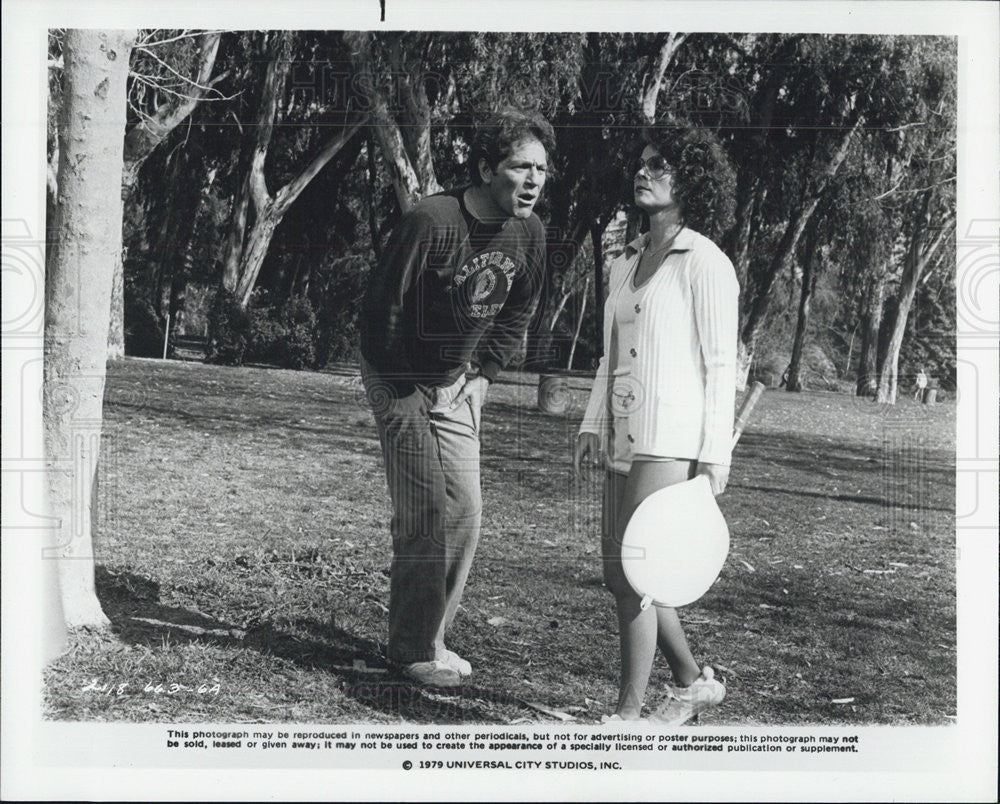 1979 Press Photo Actors George Segal And Natalie Wood Starring Together - Historic Images