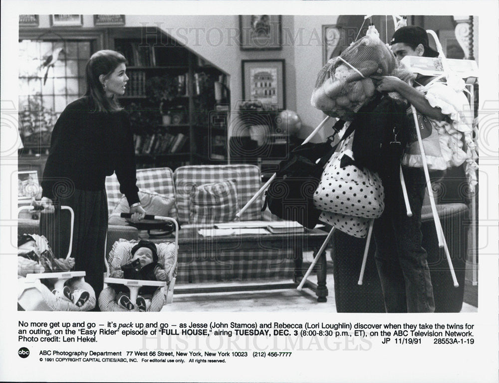 1991 Press Photo Full House Series John Stamos Lori Laughlin With Twins Scene - Historic Images