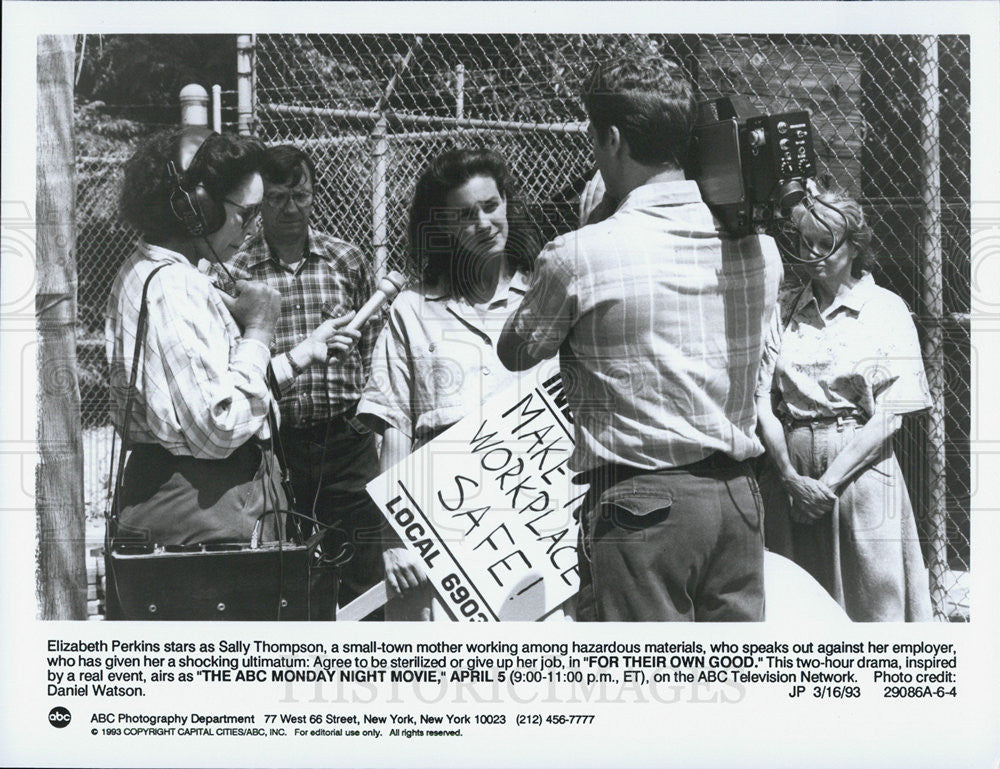 1993 Press Photo Elizabeth Perkins star in &quot;For Their Own Good&quot; - Historic Images