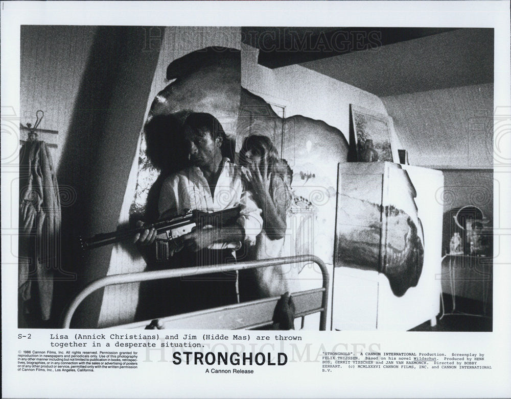 1988 Press Photo Annick Christians &amp; Hidde Mas star in &quot;Stronghold&quot; - Historic Images