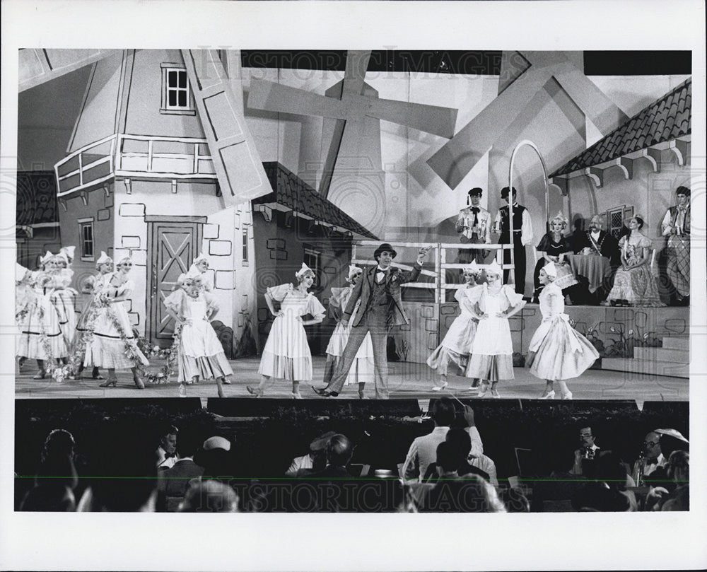 1980 Press Photo A scene in a play - Historic Images