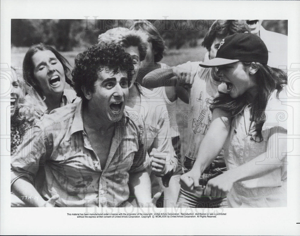 Press Photo Movie actors appearing overexcited and possibly yelling - Historic Images