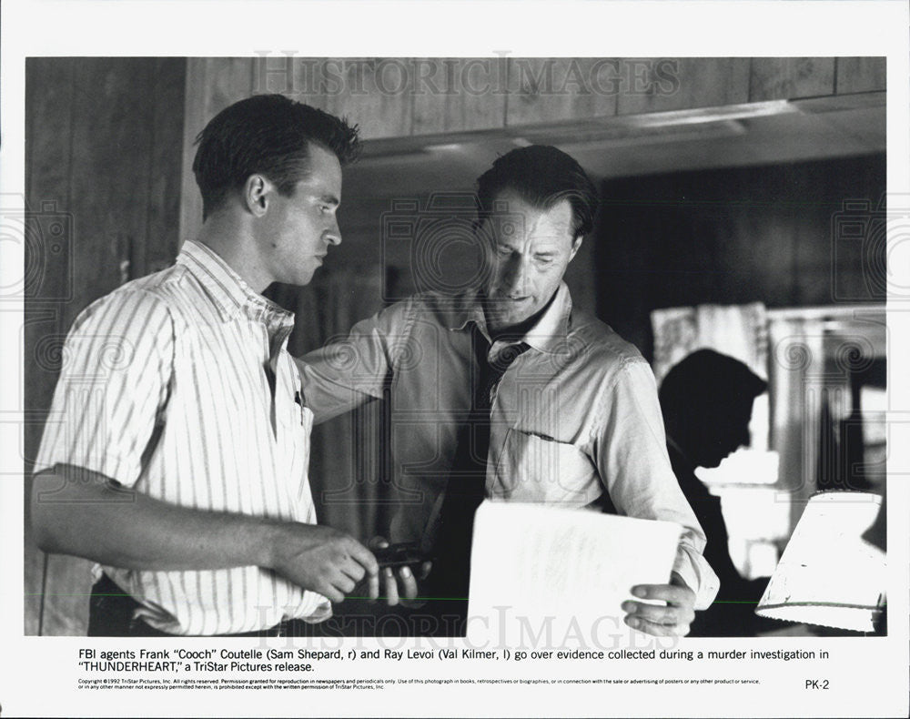 1992 Press Photo Sam Shepard and Val Kilmer star in &quot;Thunderheart&quot; - Historic Images