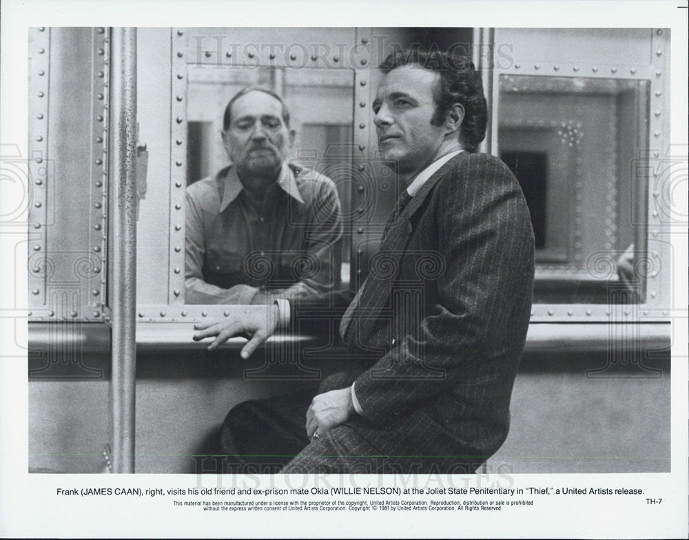 1981 Press Photo Actors James Caan And Willie Nelson Starring In &quot;Thief&quot; - Historic Images