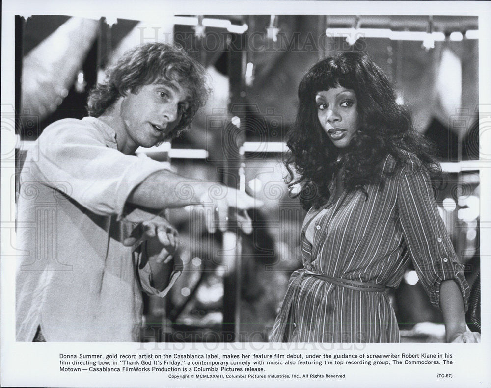 1978 Press Photo Director Robert Klane And Actress/Singer Donna Summer On Set - Historic Images