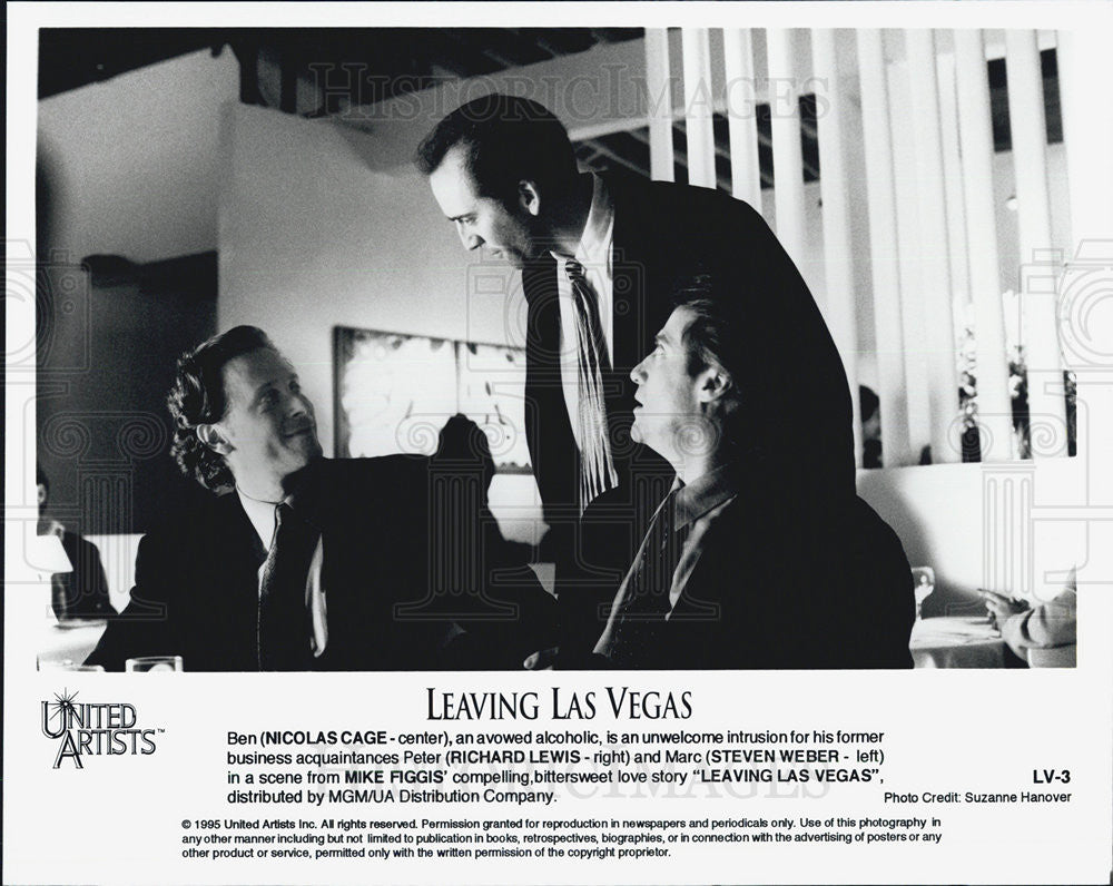 1995 Press Photo Nicolas Cage Richard Lewis And Steven Weber Leaving Las Vegas - Historic Images