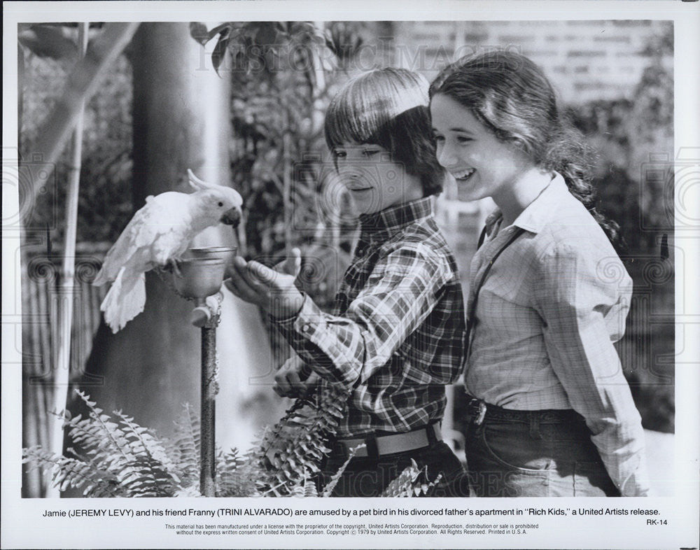 1979 Press Photo Jeremy Levy &amp; Trini Alvarado in &quot;Rich Kids&quot; - Historic Images