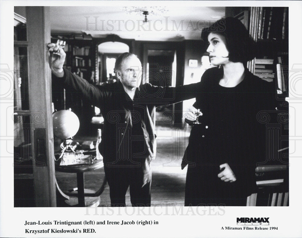 1994 Press Photo Actors Jean-Louis Trintignant And Irene Jacob Starring In &quot;Red&quot; - Historic Images