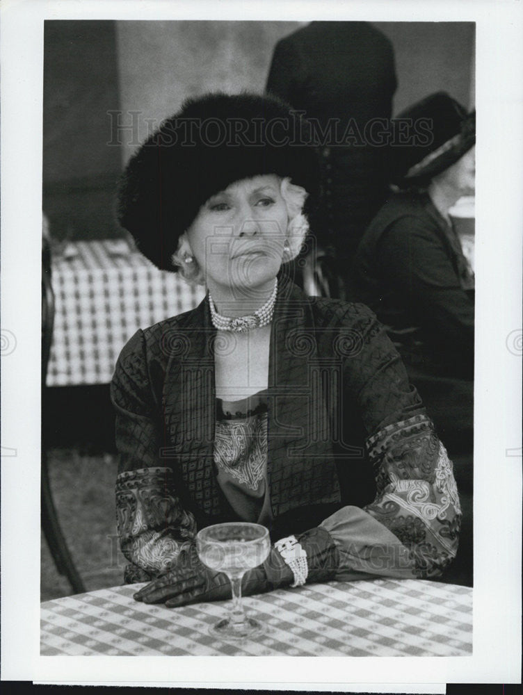 1983 Press Photo Barbara Stanwyck in &quot;The Thorn Birds&quot; - Historic Images