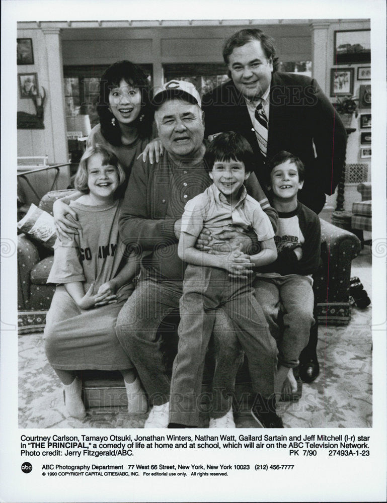 1990 Press Photo The Principal Courtney Carlson Tamayo Otsuki Jonathan Winters - Historic Images