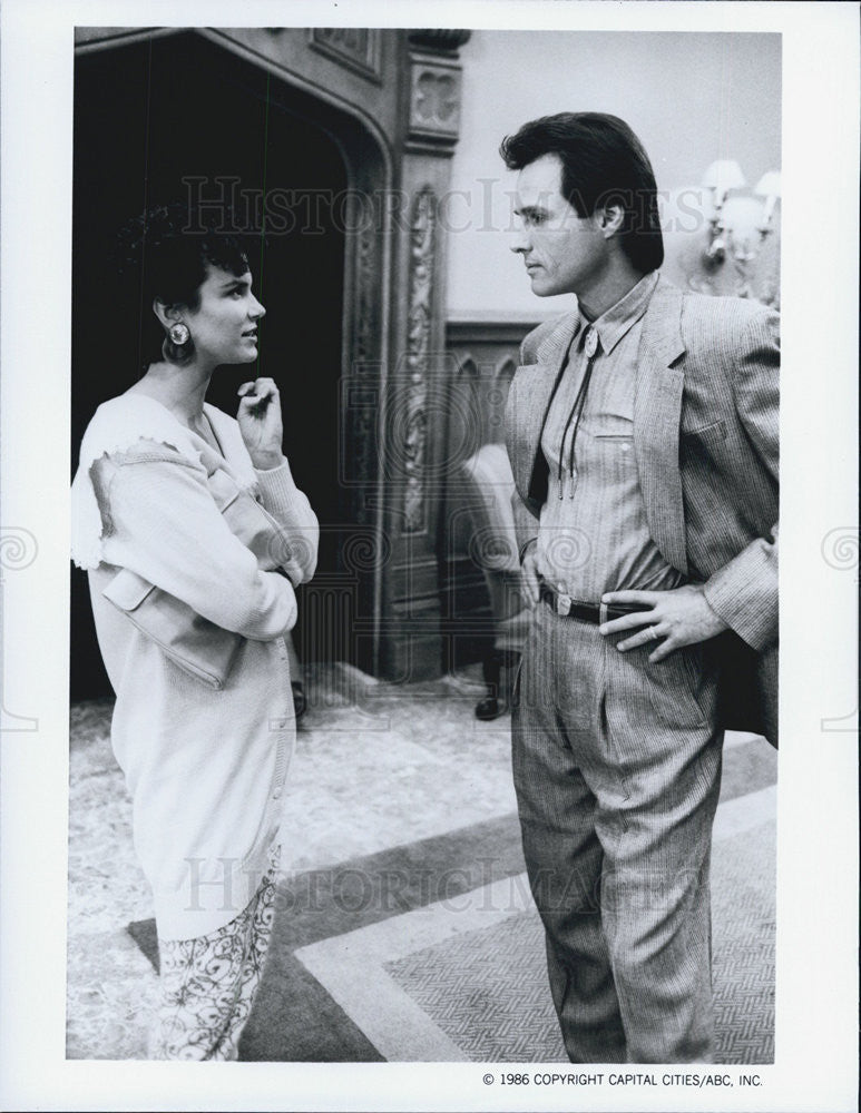 1987 Press Photo Actress Terri Garber &amp; Actor Michael Nader stars in &quot;Portrait&quot; - Historic Images