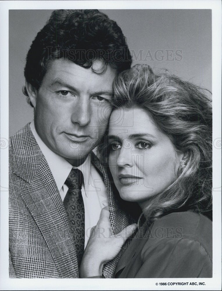 1986 Press Photo Wayne Northrop &amp; Karen Collins in &quot;Dynasty&quot; - Historic Images