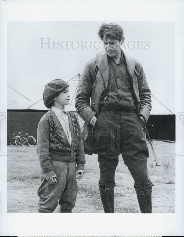 1985 Press Photo Huckelberry Fox &amp; Peter Coyote in &quot;The Blue Yonder&quot; - Historic Images