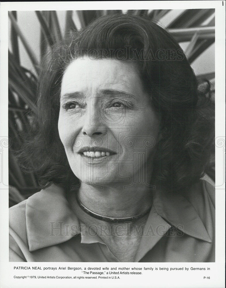 Patricia Neal in The Passage 1979 vintage promo photo print Historic
