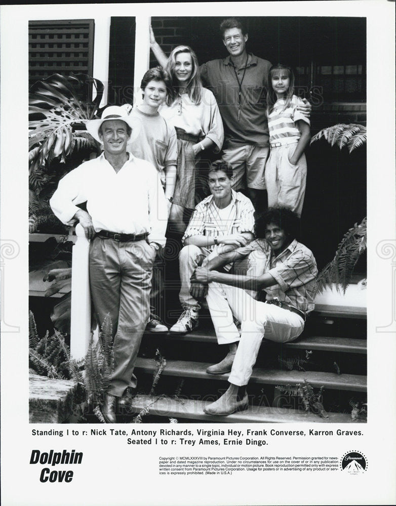 1989 Press Photo Cast of &quot;Dolphin Cove&quot; - Historic Images