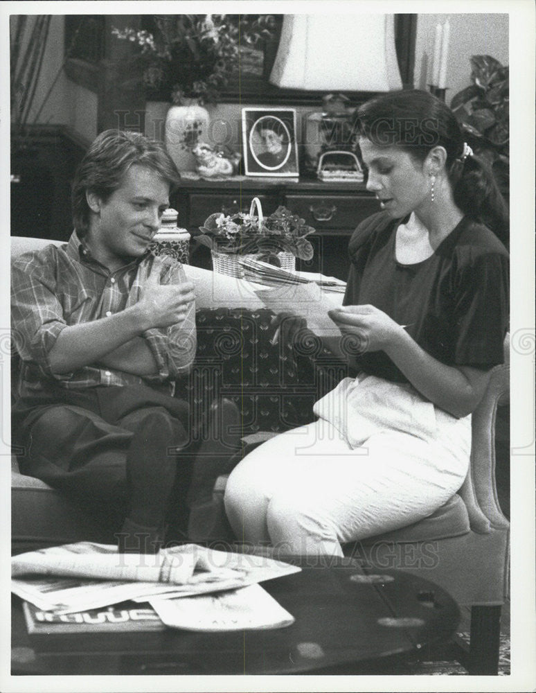 1987 Press Photo Actors Justine Bateman And Michael J. Fox Star In &quot;Family Ties&quot; - Historic Images