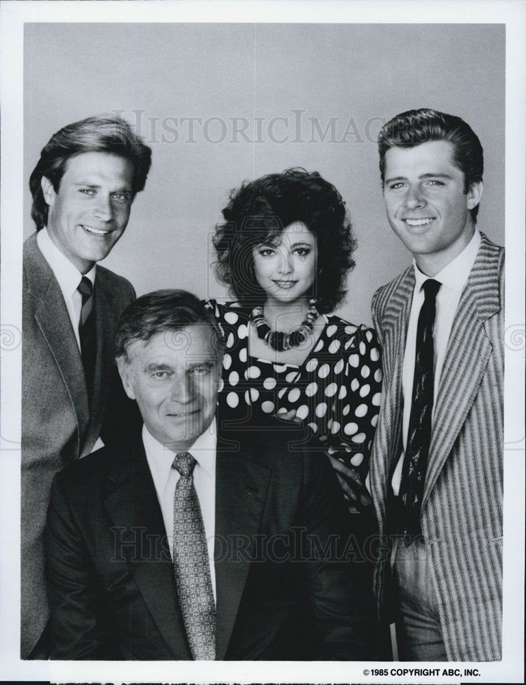 1985 Press Photo Cast of &quot;Dynasty II: The Colbys&quot; - Historic Images