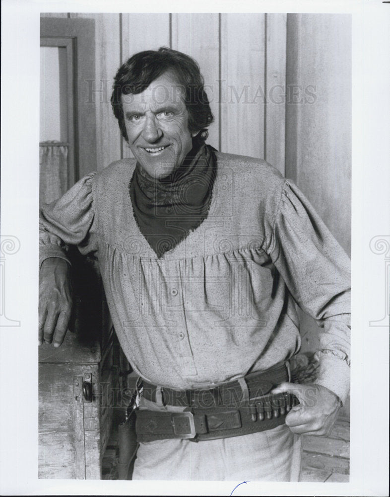 Press Photo James Arness