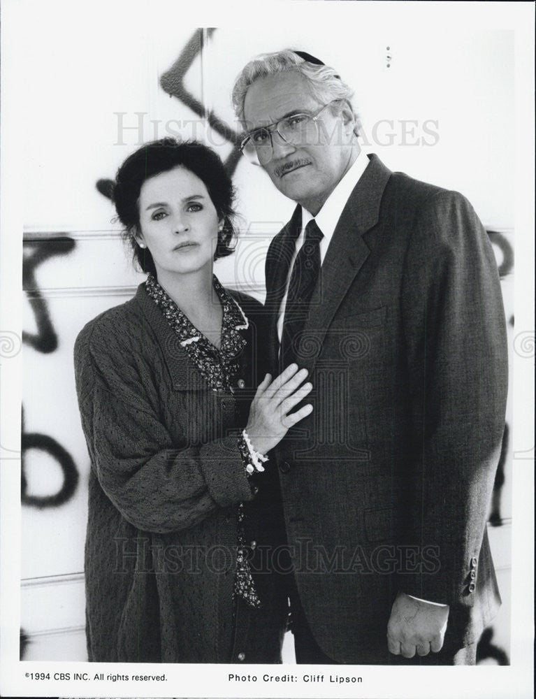 1994 Press Photo The Writing on the Wall Hal Linden Millie Perkins - Historic Images