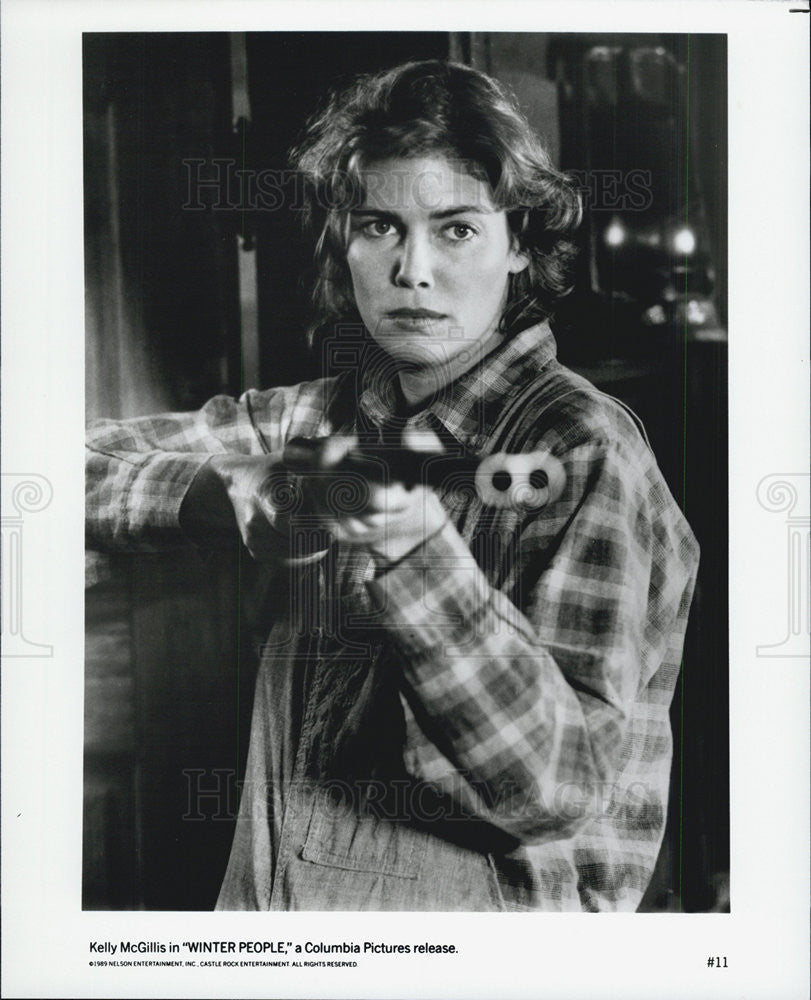 1989 Press Photo Kelly McGillis stars in &quot;Winter People&quot; - Historic Images