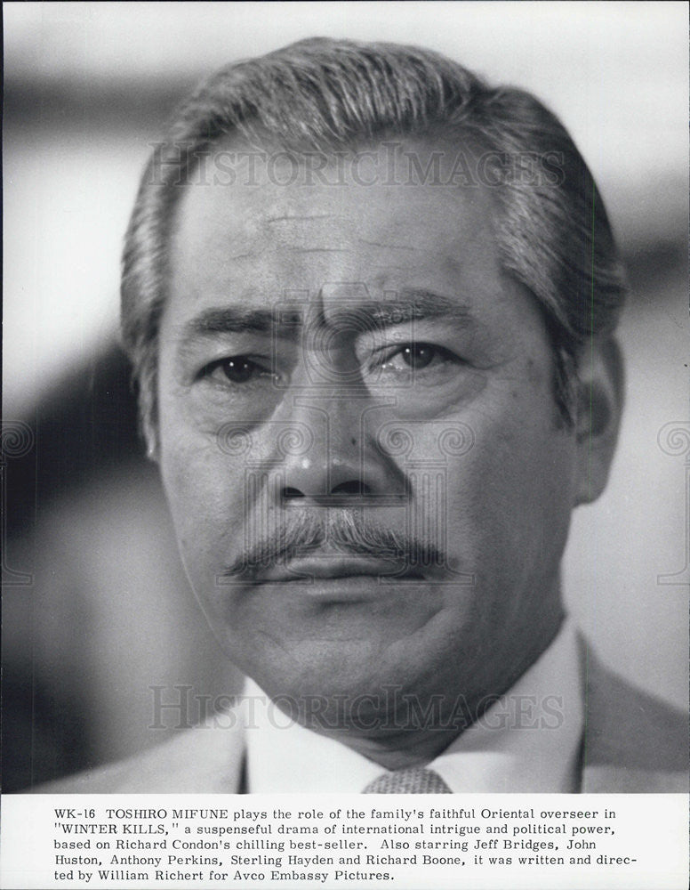 Press Photo Toshiro Mifune stars in &quot;Winter Kills&quot; - Historic Images