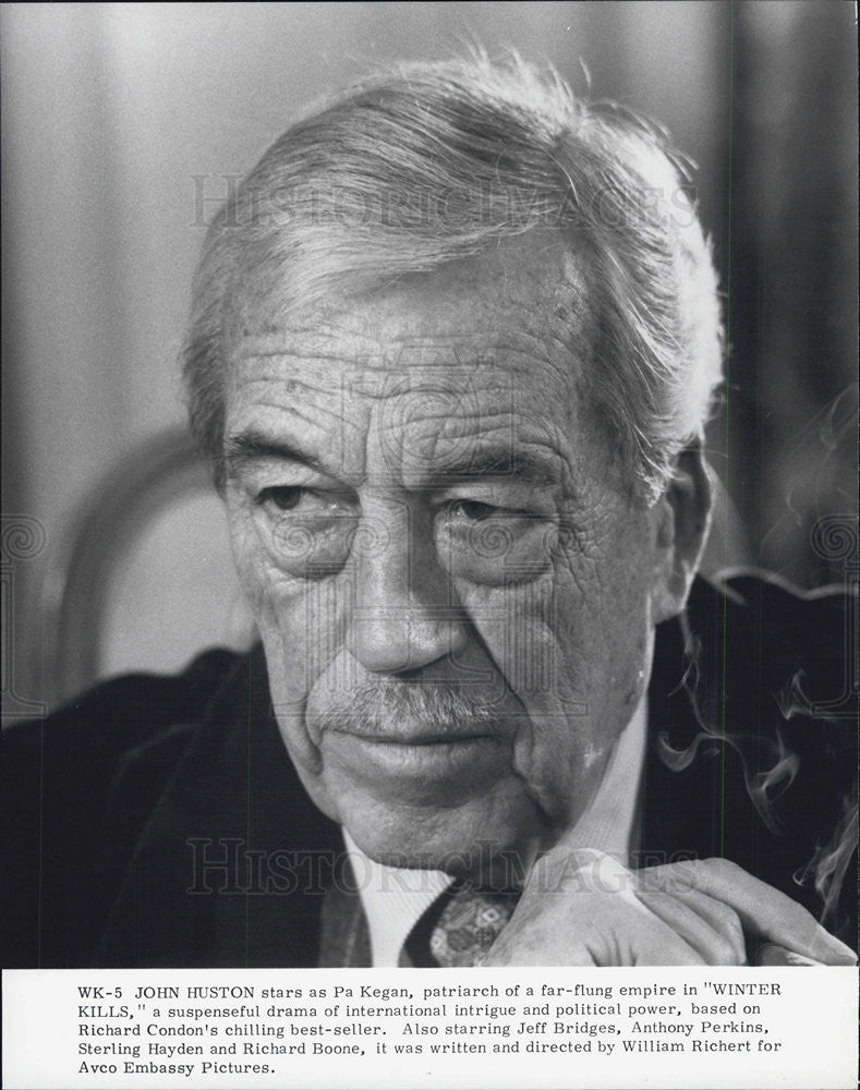 Press Photo John Huston stars in &quot;Winter Kills&quot; - Historic Images