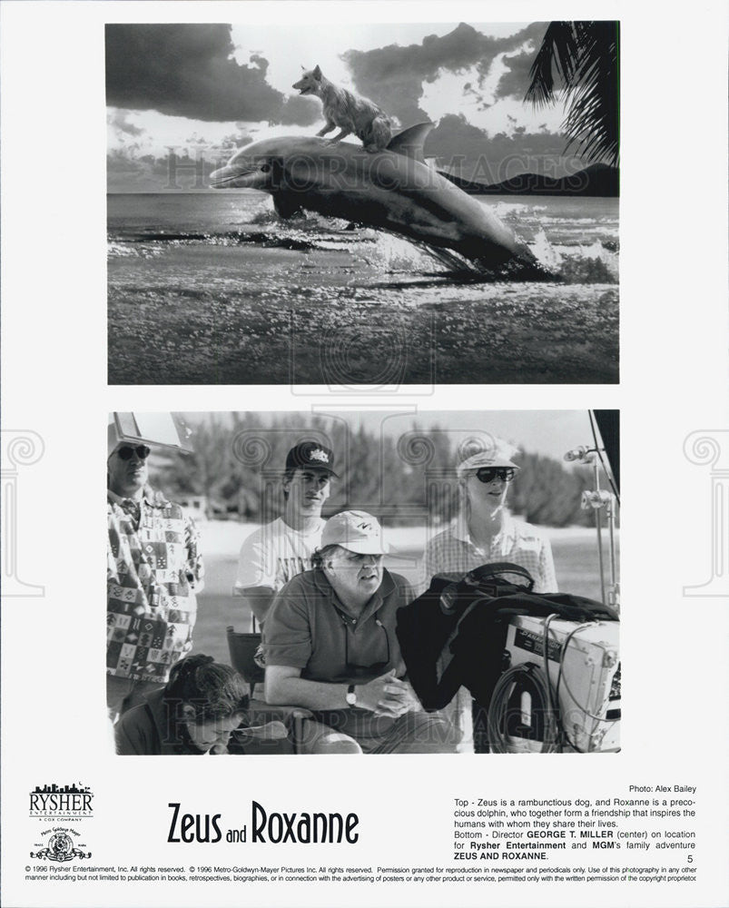 1996 Press Photo Zeus Dog Roxanne Dolphin Together MGM&#39;s &quot;Zeus And Roxanne&quot; - Historic Images