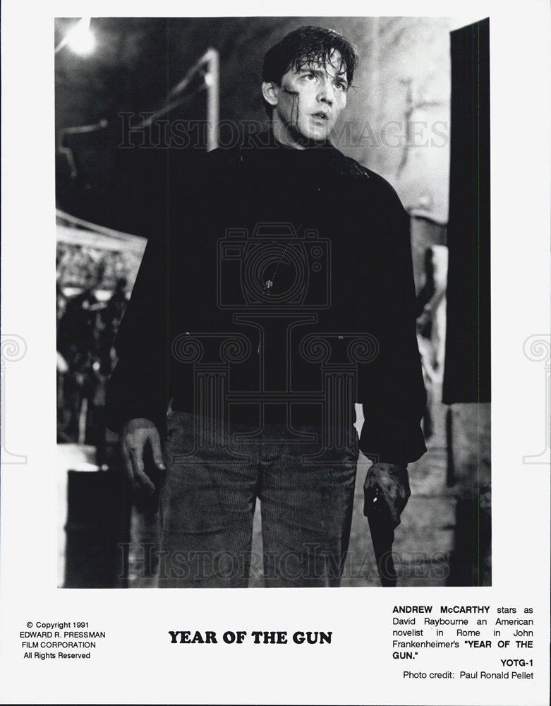 1991 Press Photo Andrew McCarthy in &quot;Year of the Gun&quot; - Historic Images