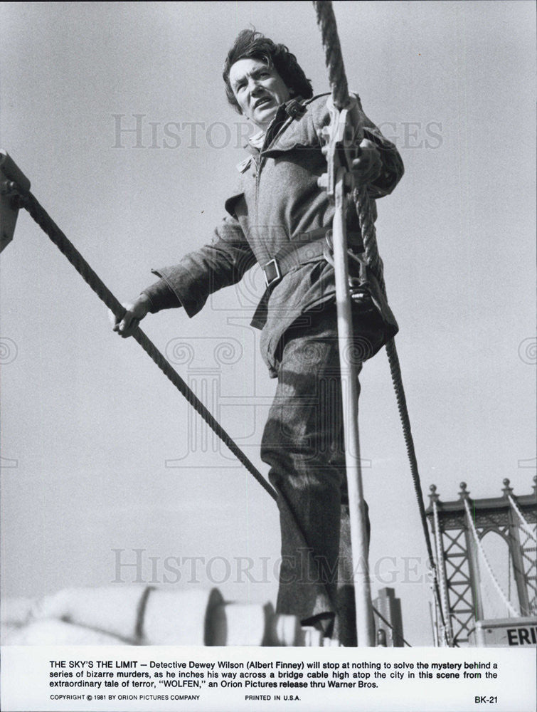 1981 Press Photo Albert Finney in &quot;Wolfen&quot; - Historic Images