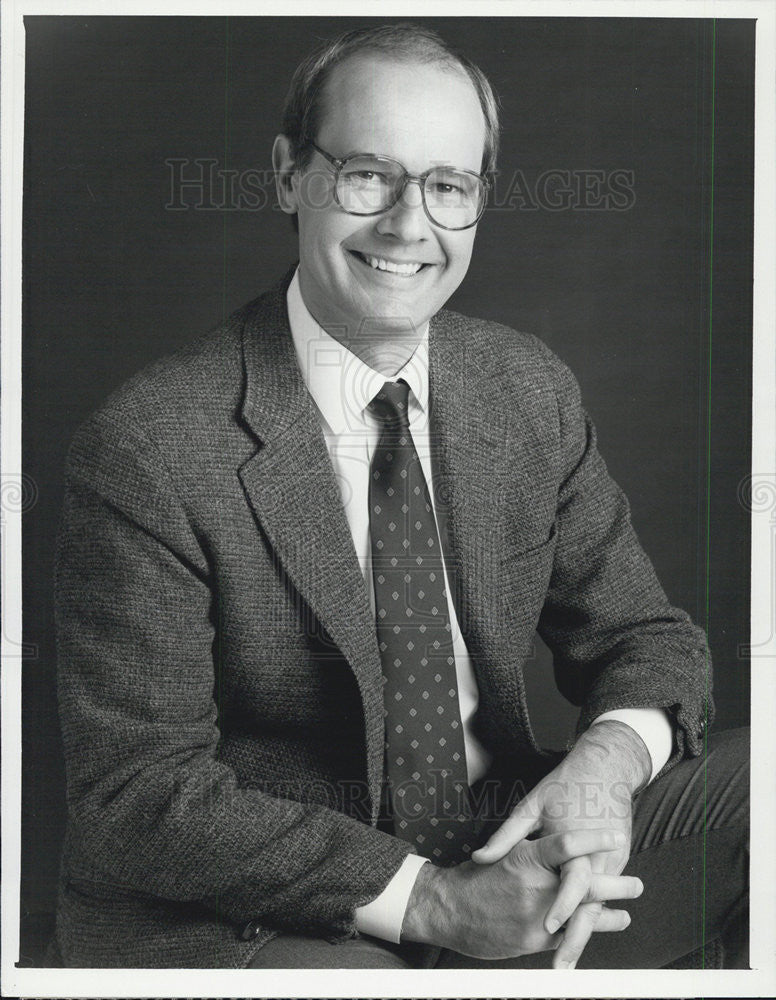 1989 Press Photo Harry Smith of &quot;CBS his Morning&quot; - Historic Images