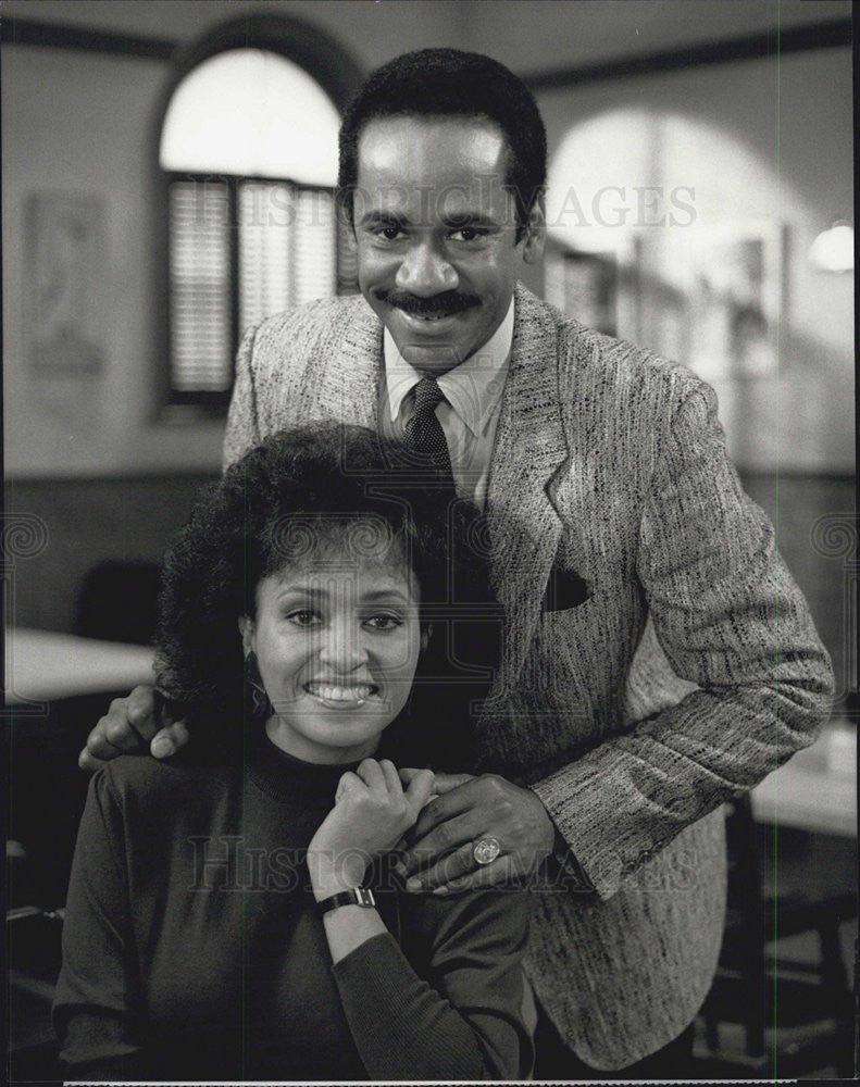 1987 Press Photo Tim Reid & Daphne Maxwell Reid in "CBS Summer Playhouse" - Historic Images