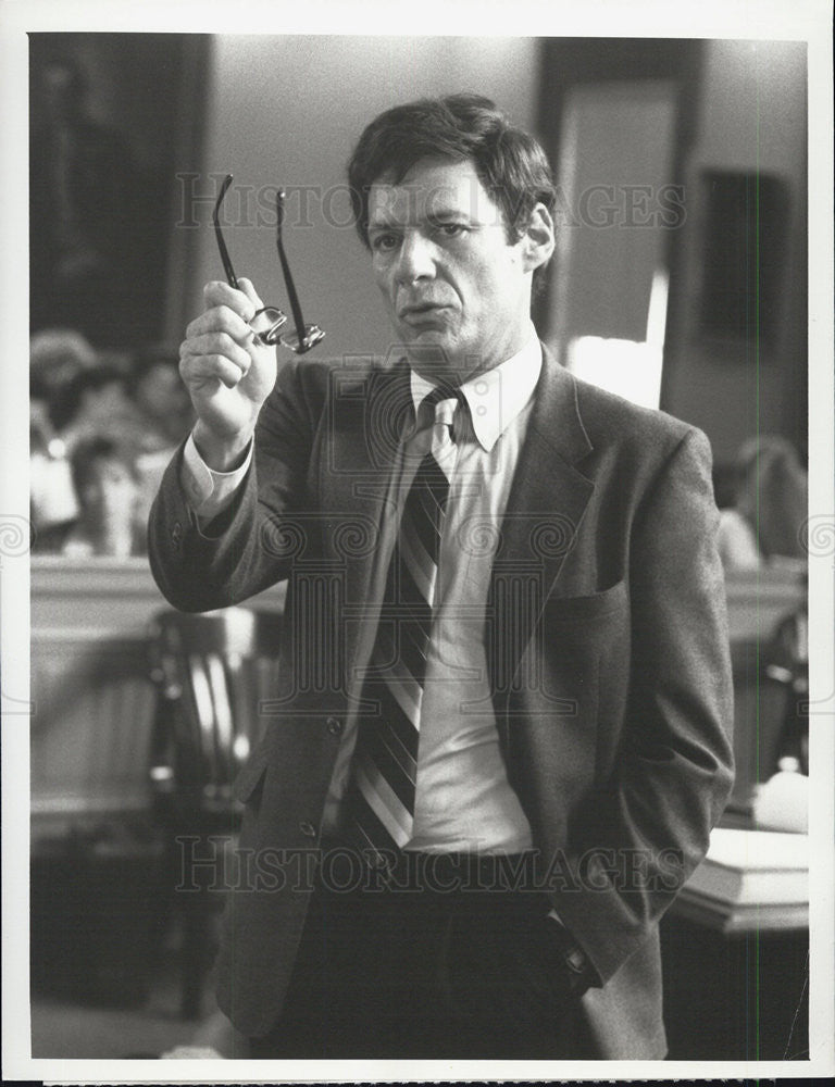 1987 Press Photo Actor Rob Leibam Stars As A Jewish Defense Attorney CBS Movie - Historic Images