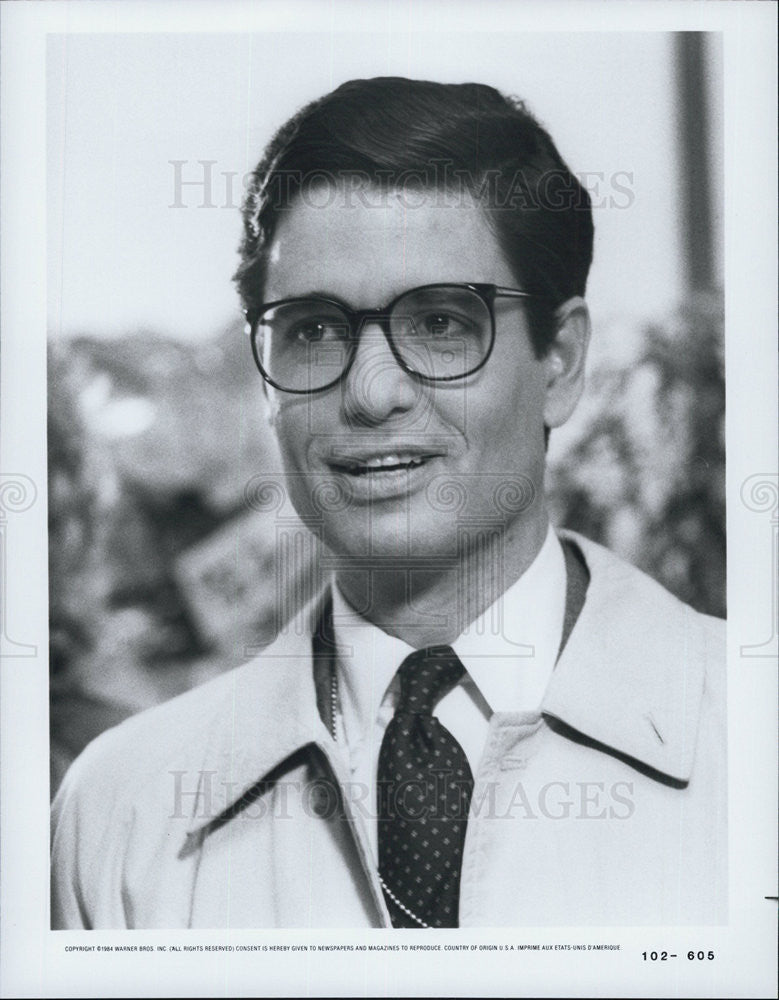 1984 Press Photo man glasses movie actor - Historic Images