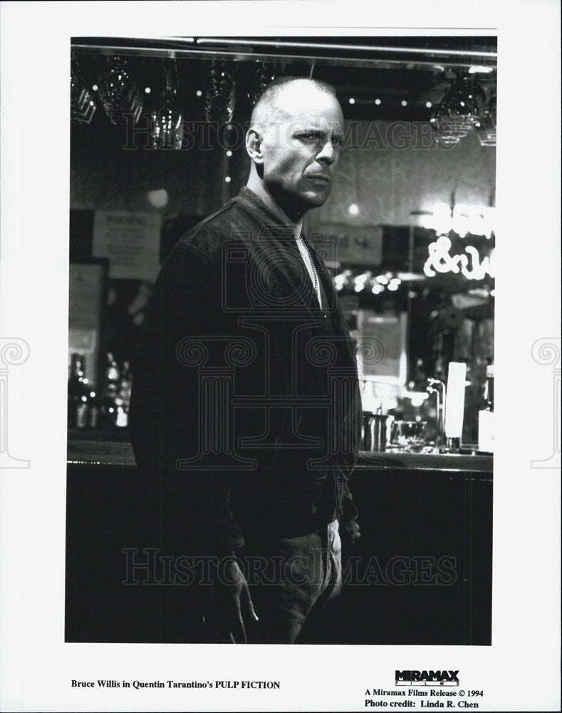 1994 Press Photo Bruce Willis in &quot;Pulp Fiction&quot; - Historic Images