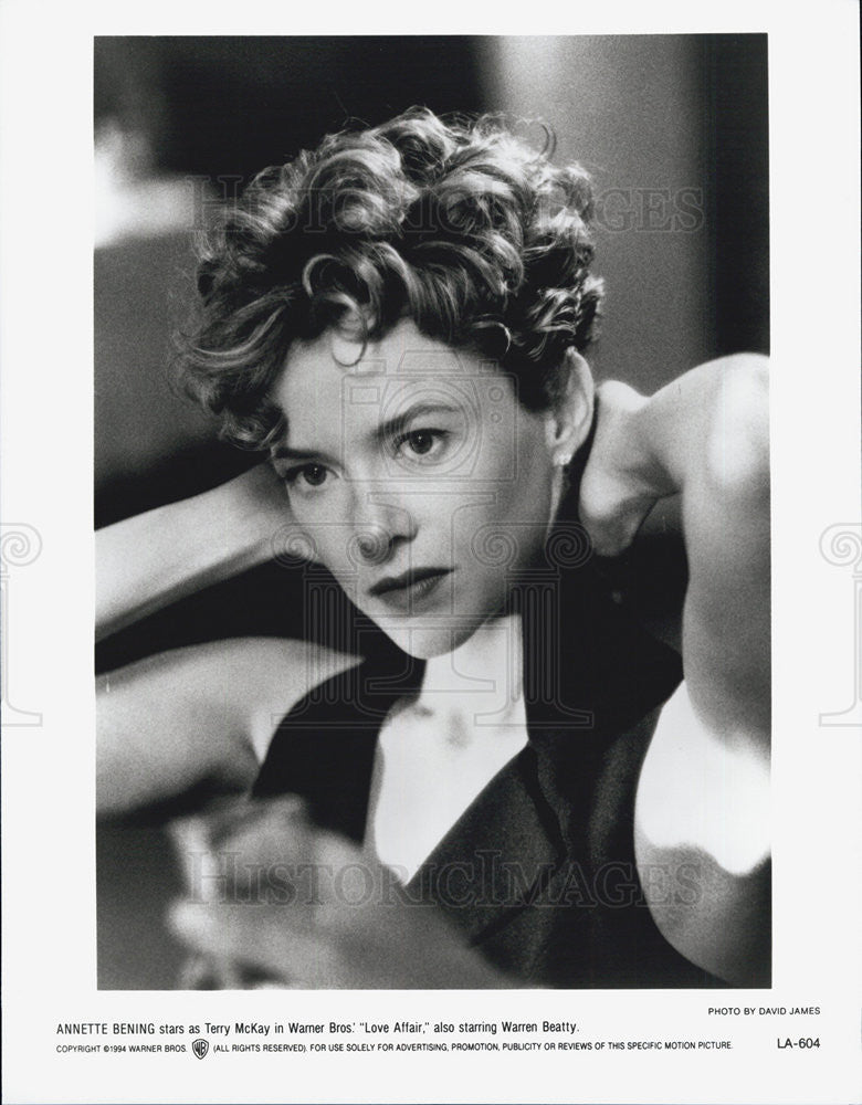 1994 Press Photo Annette Benning in &quot;Love Affair&quot; - Historic Images