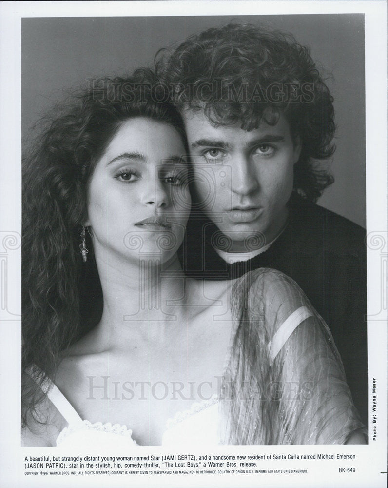 1987 Press Photo Jami Gertz &amp; Jason Patric in &quot;The Lost Boys&quot; - Historic Images