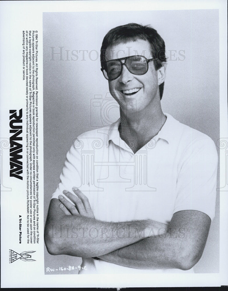 1984 Press Photo Writer.director Michael Chrichton on &quot;Runaway&quot; - Historic Images